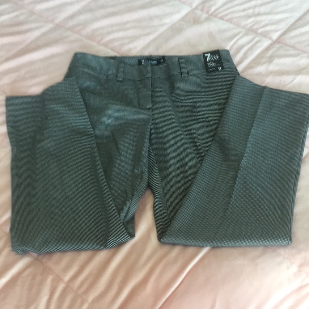 NWT NY&C slim ankle pants